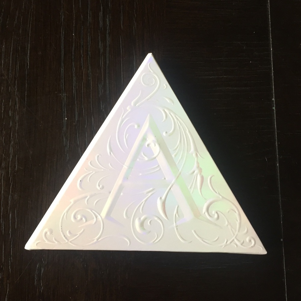 KAT VON D Alchemist Holographic Palette